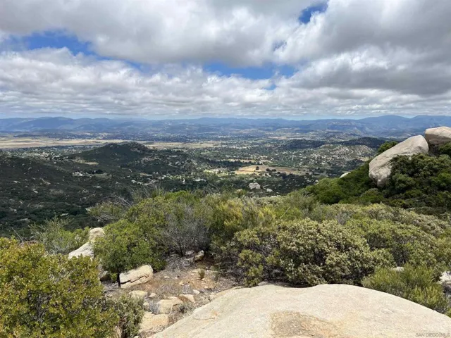 17441 Dos Picos Park Road, Ramona, California 92065