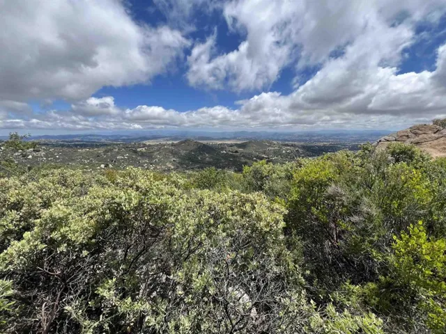 17441 Dos Picos Park Road, Ramona, California 92065