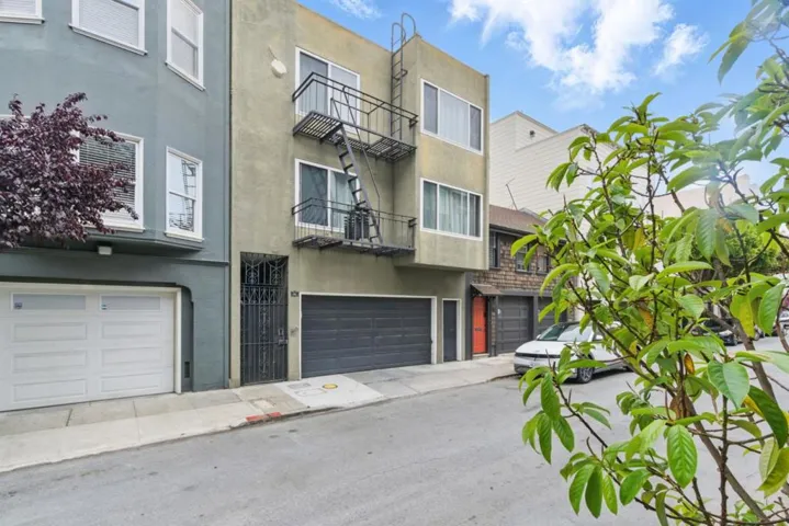 66 Magnolia Street 2, San Francisco, California 94123