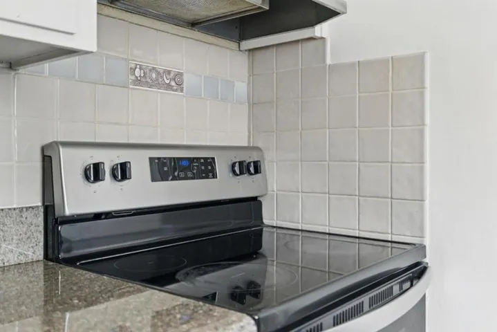 66 Magnolia Street 2, San Francisco, California 94123