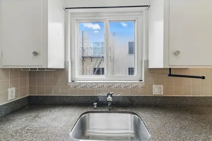 66 Magnolia Street 2, San Francisco, California 94123
