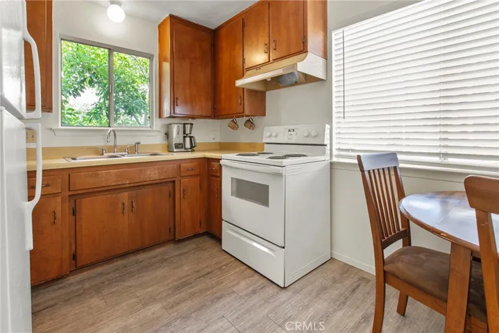 Unit B Kitchen
