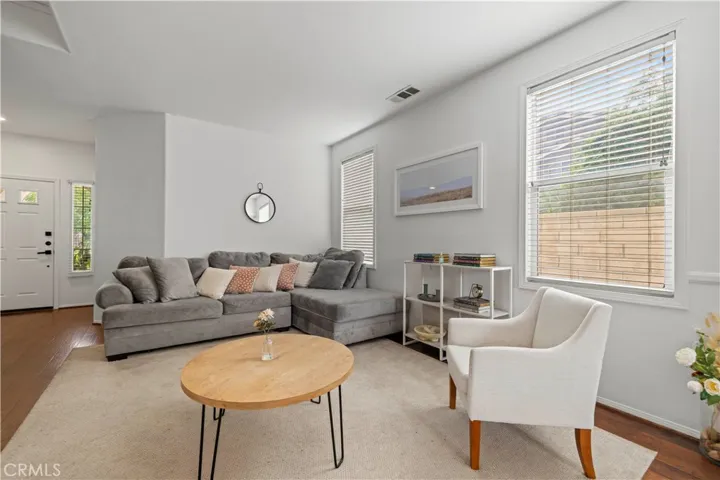 27625 Mariposa Lane, Castaic, California 91384