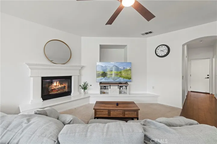 27625 Mariposa Lane, Castaic, California 91384