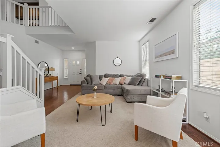 27625 Mariposa Lane, Castaic, California 91384