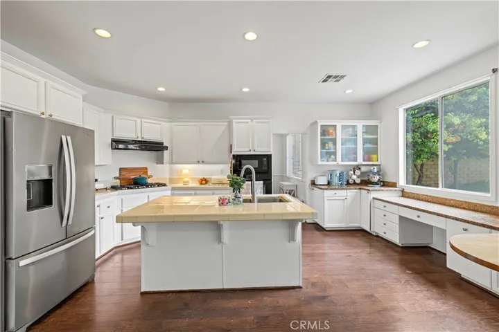 27625 Mariposa Lane, Castaic, California 91384