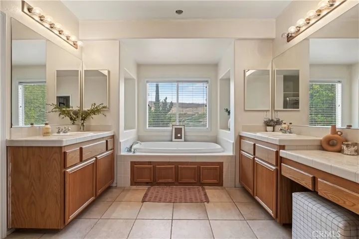 27625 Mariposa Lane, Castaic, California 91384