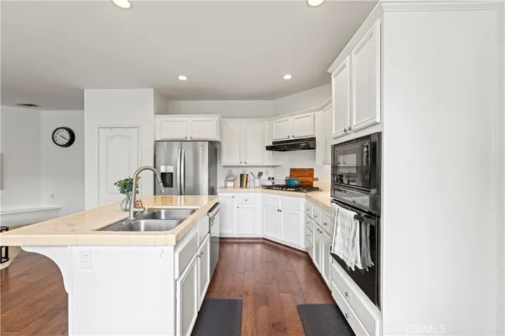 27625 Mariposa Lane, Castaic, California 91384
