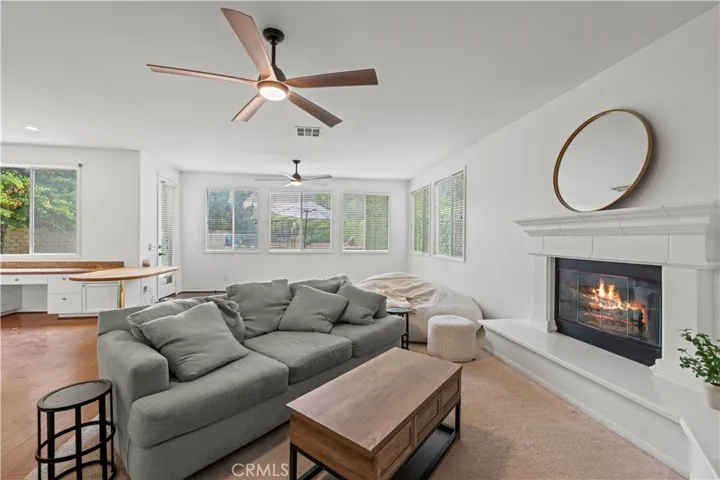 27625 Mariposa Lane, Castaic, California 91384