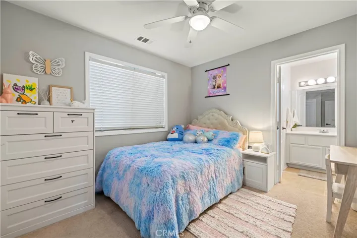 27625 Mariposa Lane, Castaic, California 91384