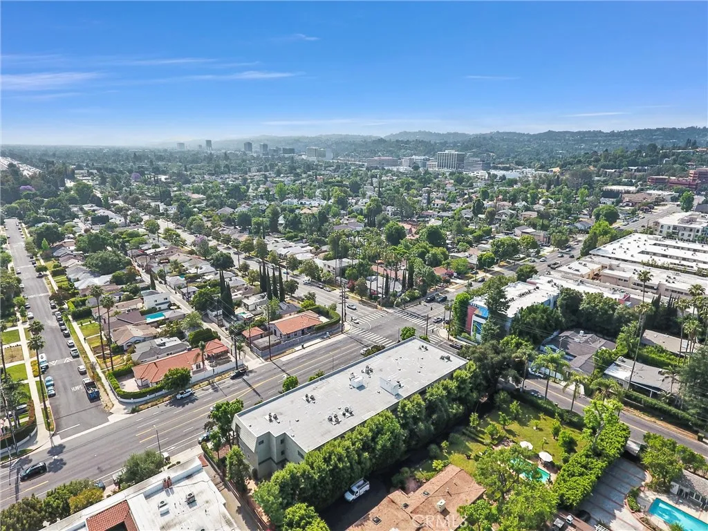 5215 Balboa Boulevard 203, Encino, California 91316 home-pic-26