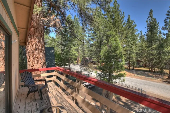 320 W Aeroplane Boulevard, Big Bear City, California 92314