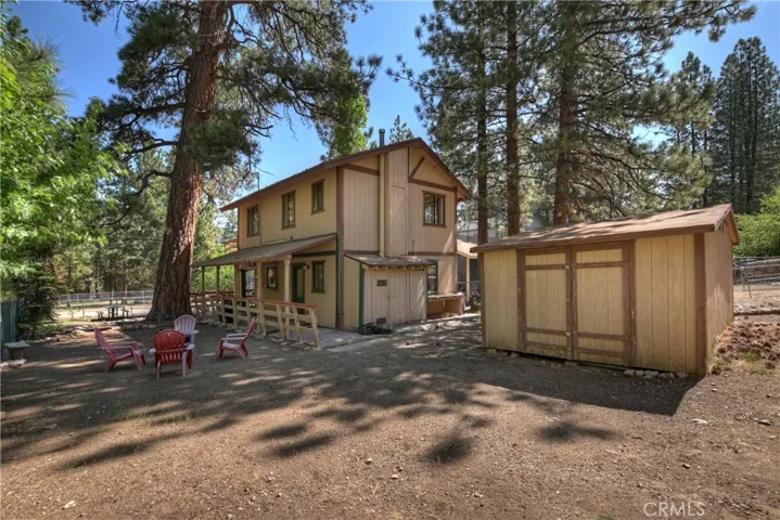 320 W Aeroplane Boulevard, Big Bear City, California 92314