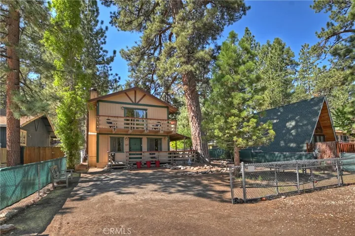 320 W Aeroplane Boulevard, Big Bear City, California 92314