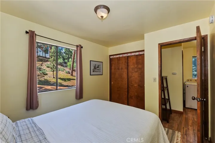 320 W Aeroplane Boulevard, Big Bear City, California 92314