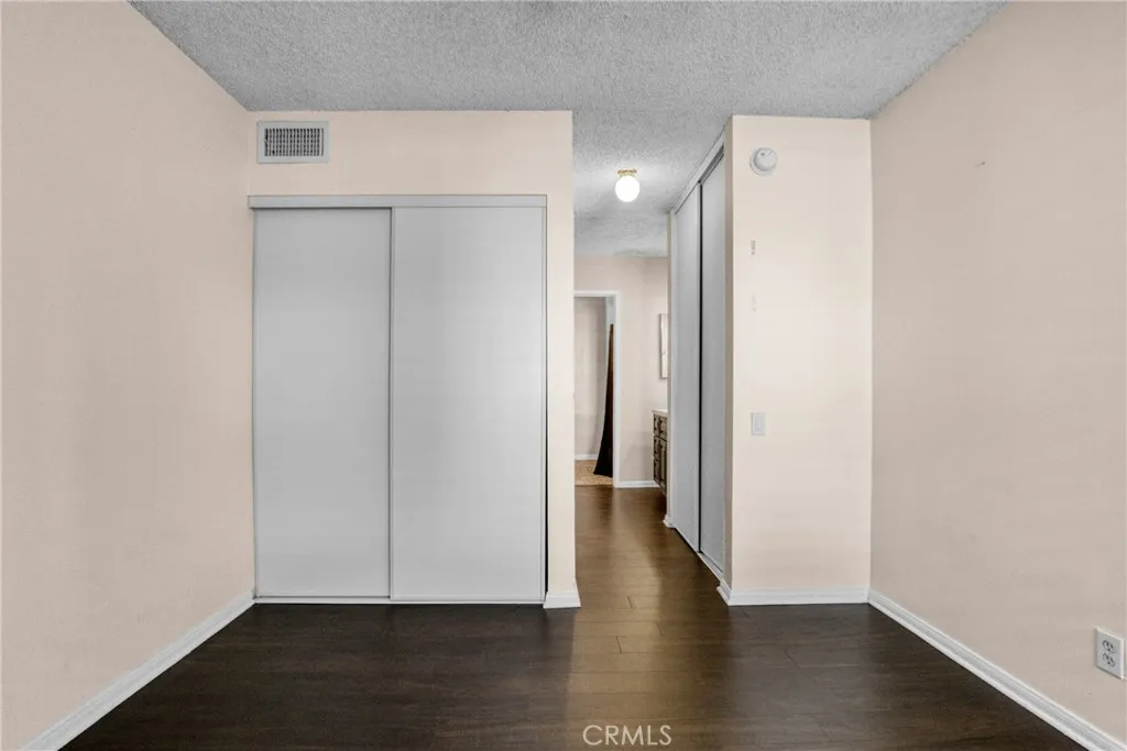 5460 White Oak Avenue F105, Encino, California 91316 home-pic-14