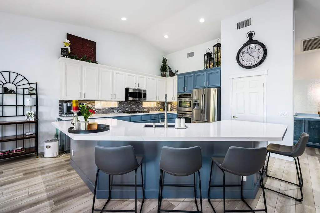 80424 Green Hills Drive, Indio, California 92201 home-pic-17