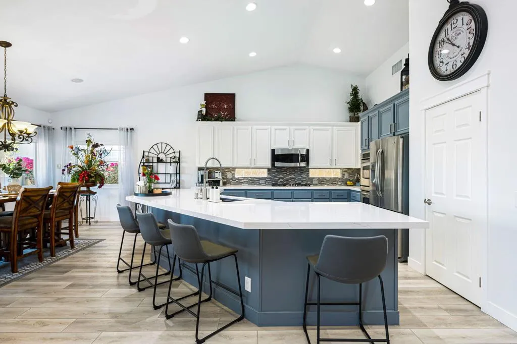 80424 Green Hills Drive, Indio, California 92201 home-pic-16