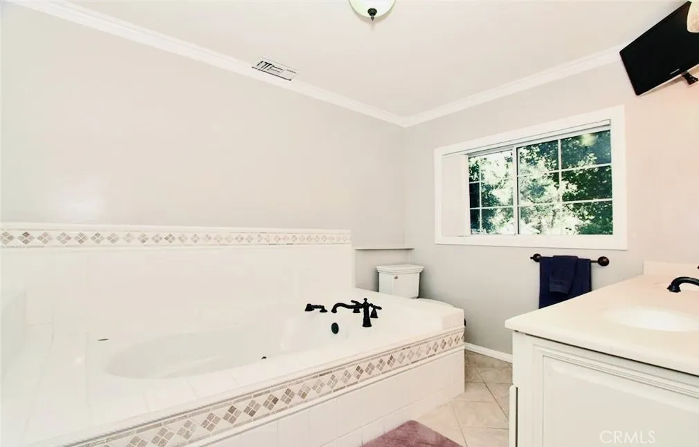 15215 Calle Verdad, Green Valley, California 91390 home-pic-5