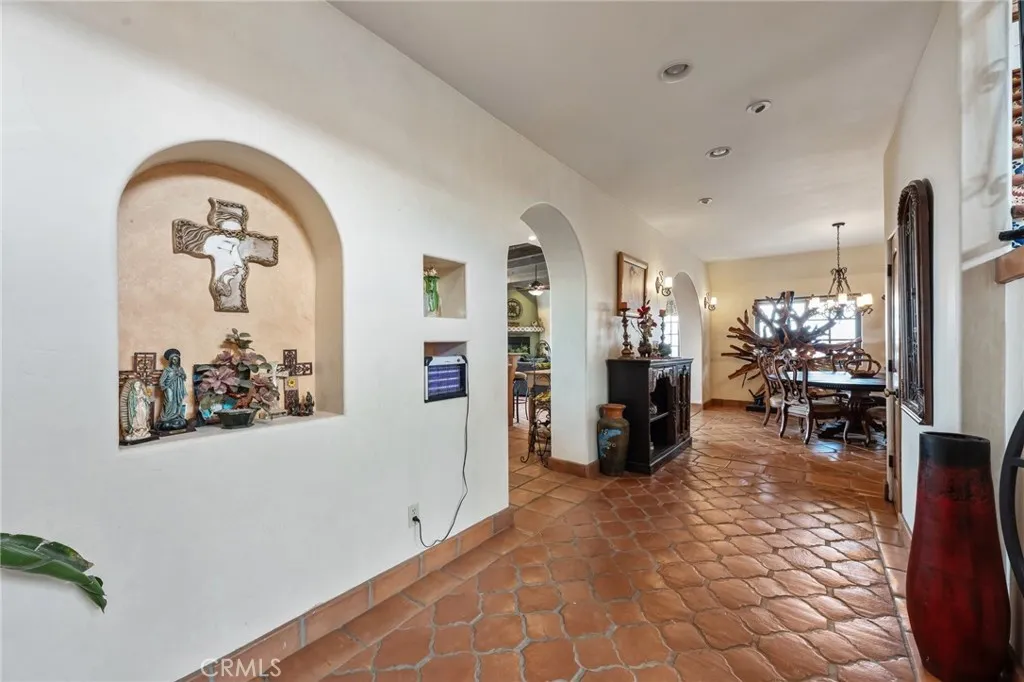 9075 Mesa Vista Street, Apple Valley, California 92308 home-pic-50