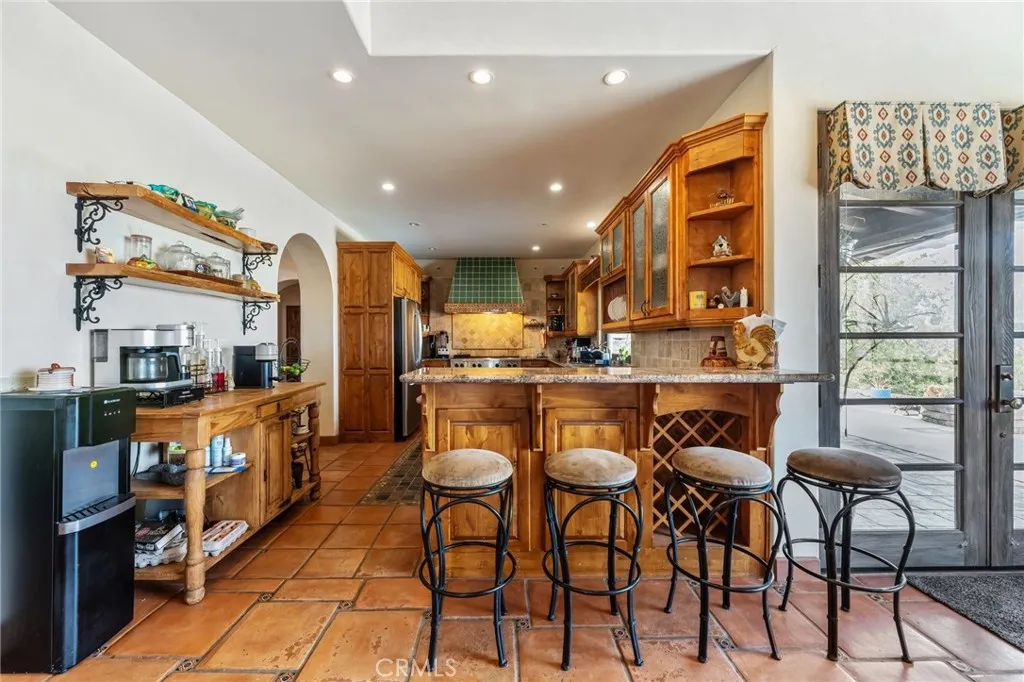 9075 Mesa Vista Street, Apple Valley, California 92308 home-pic-59