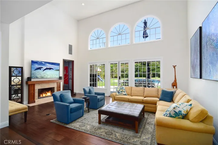 29302 Laro Drive, Agoura Hills, California 91301