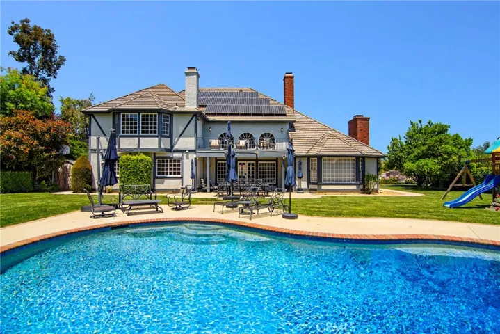 29302 Laro Drive, Agoura Hills, California 91301