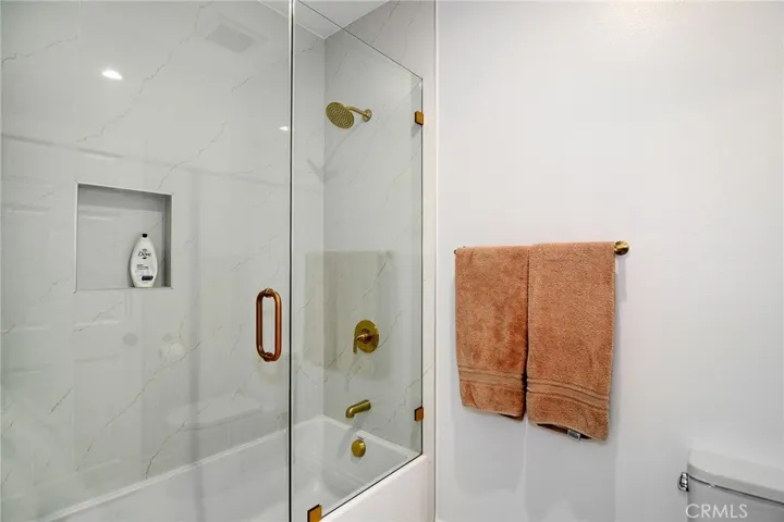 29302 Laro Drive, Agoura Hills, California 91301