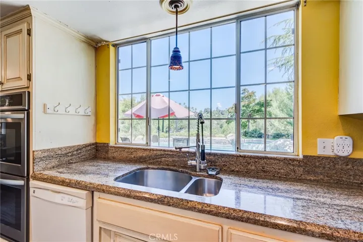 43275 Calle Capistrano, Temecula, California 92590