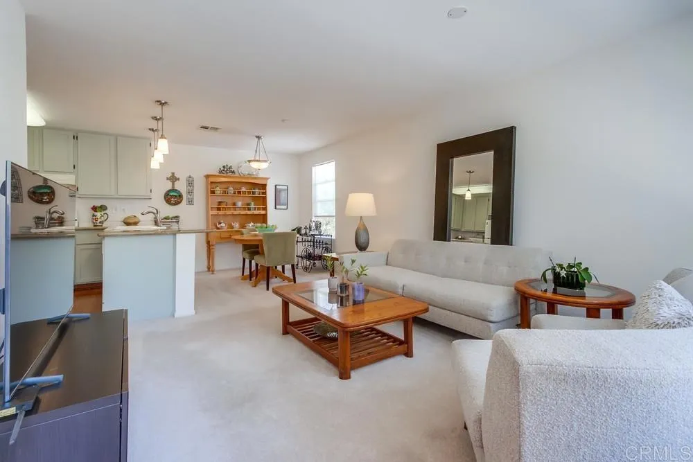 14676 Via Fiesta 2, San Diego, California 92127 home-pic-2