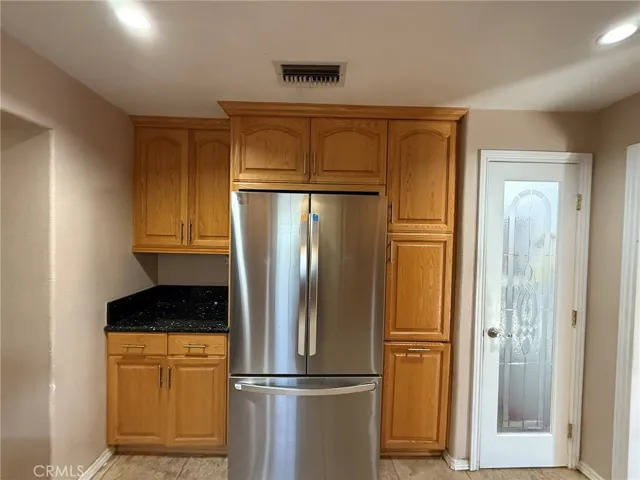 431 W M Street, Colton, California 92324