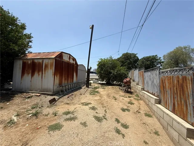 431 W M Street, Colton, California 92324