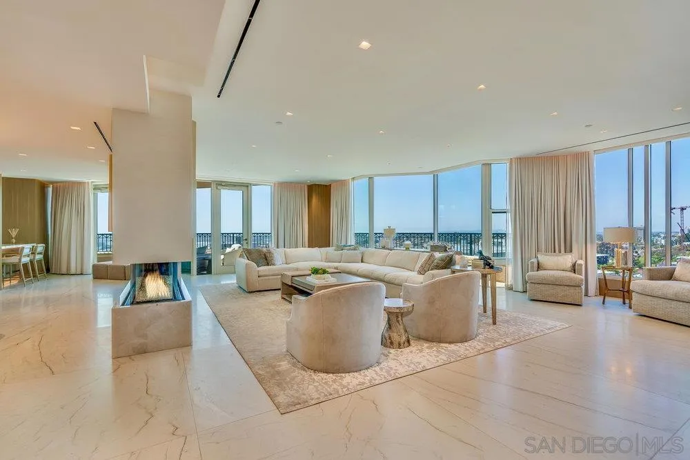 2500 6th Ave Penthouse 4, San Diego, California 92103 home-pic-3