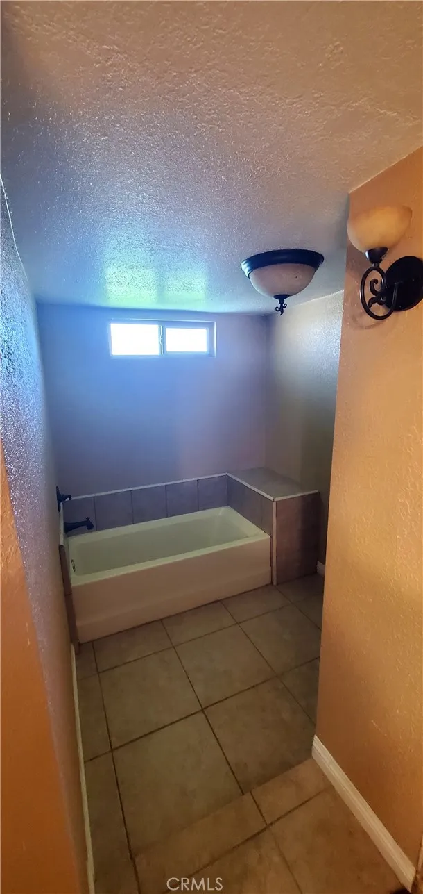 857 N Dallas Avenue, San Bernardino, California 92410 home-pic-14