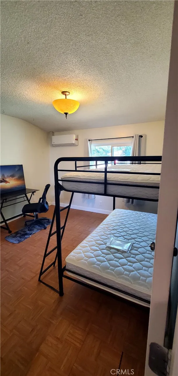 857 N Dallas Avenue, San Bernardino, California 92410 home-pic-11