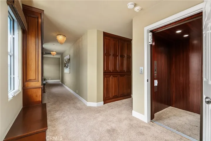 Elevator