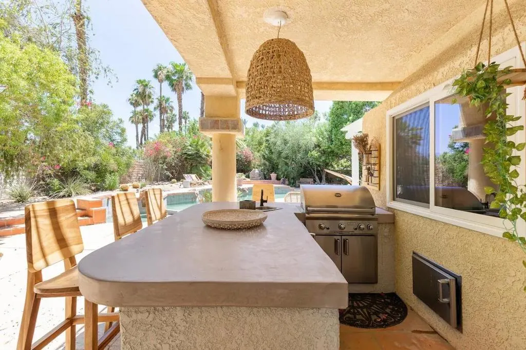 201 Augusta Drive, Palm Desert, California 92211 home-pic-3