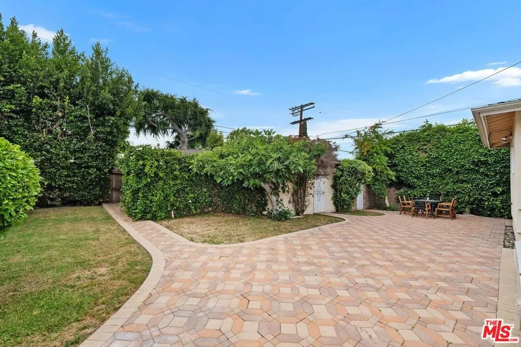 465 N Kilkea Drive, Los Angeles, California 90048 home-pic-4