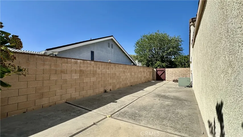 12073 Beaufait Avenue, Porter Ranch, California 91326