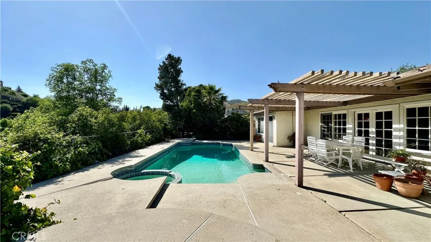 12073 Beaufait Avenue, Porter Ranch, California 91326