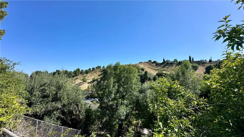 12073 Beaufait Avenue, Porter Ranch, California 91326