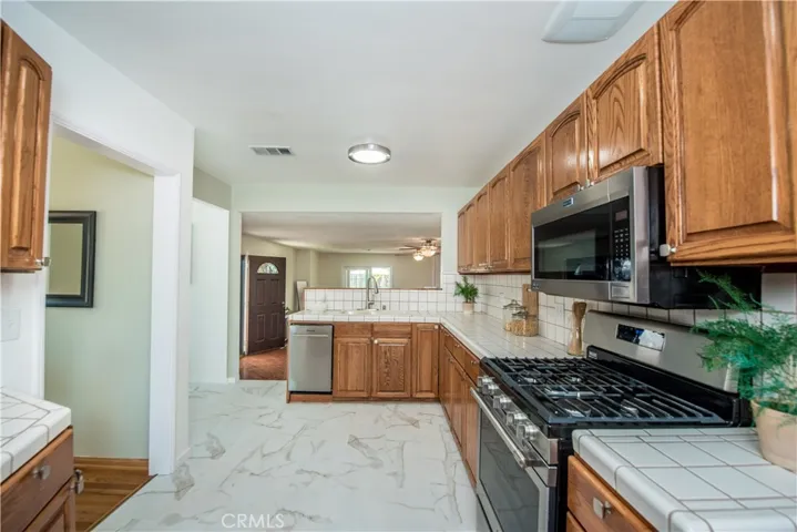 5229 E Walkerton Street, Long Beach, California 90808