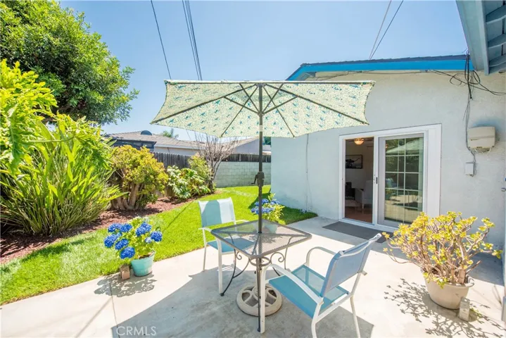 5229 E Walkerton Street, Long Beach, California 90808