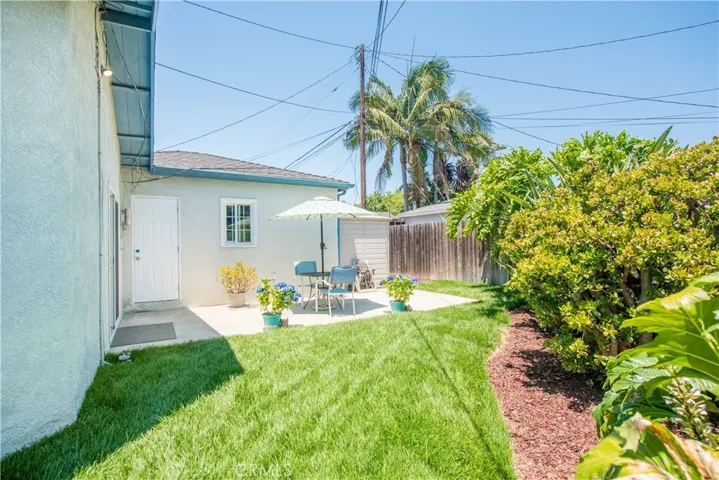 5229 E Walkerton Street, Long Beach, California 90808