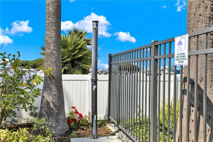 2872 Coast Circle Ci205, Huntington Beach, California 92649