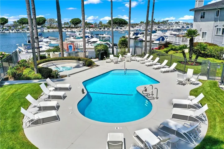 2872 Coast Circle Ci205, Huntington Beach, California 92649
