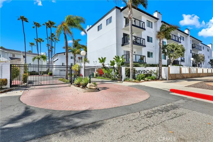 2872 Coast Circle Ci205, Huntington Beach, California 92649