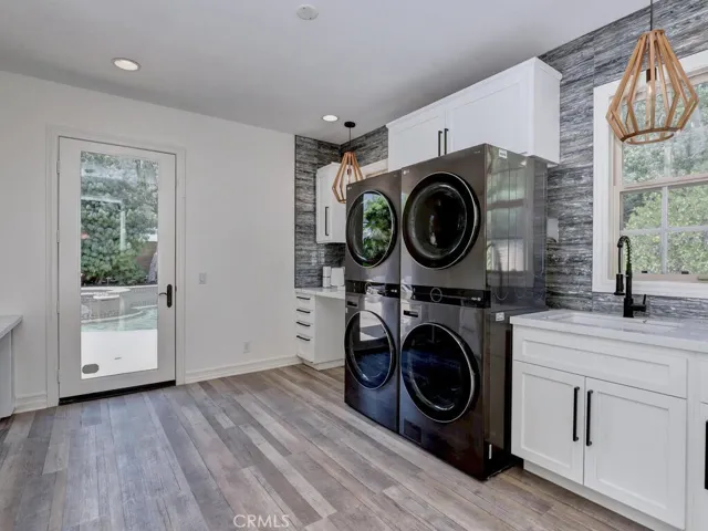 Fabulous laundry room/utility/mud room is huge.