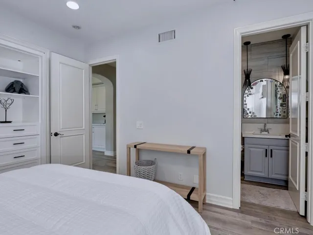 ...includes an en-suite bath.