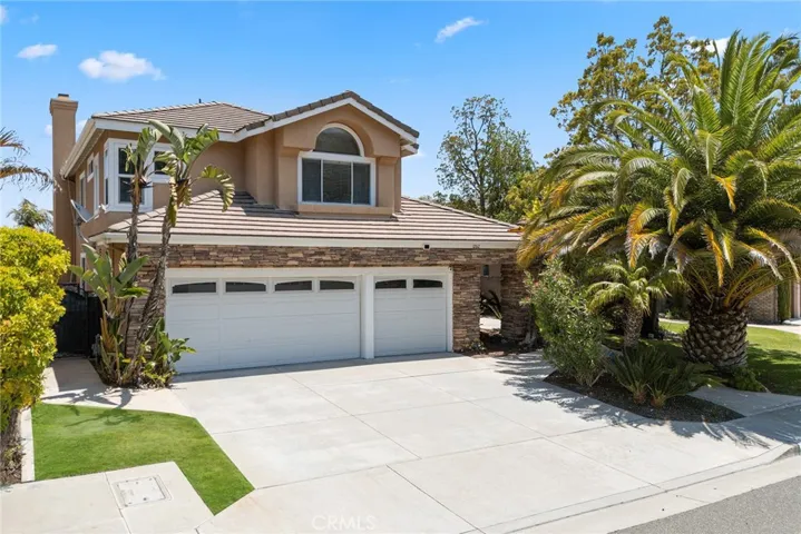 1262 S Night Star Way, Anaheim Hills, California 92808